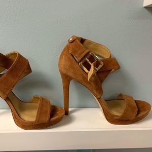 Micheal Kors tan suede heels size 7